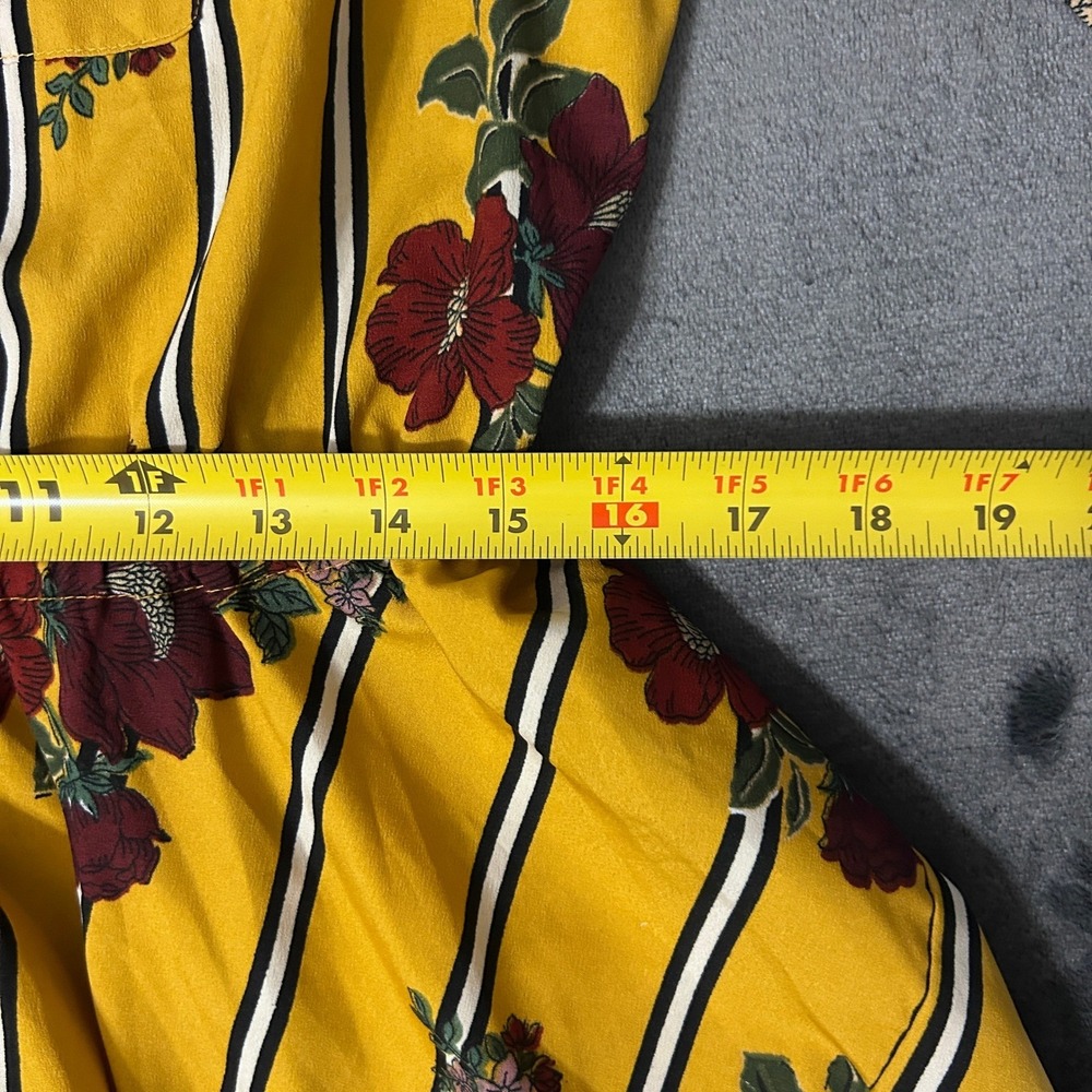 Live 4 Truth Floral Dress Womens L Yellow Button Front Handkerchief Hem Boho - Picture 9 of 11